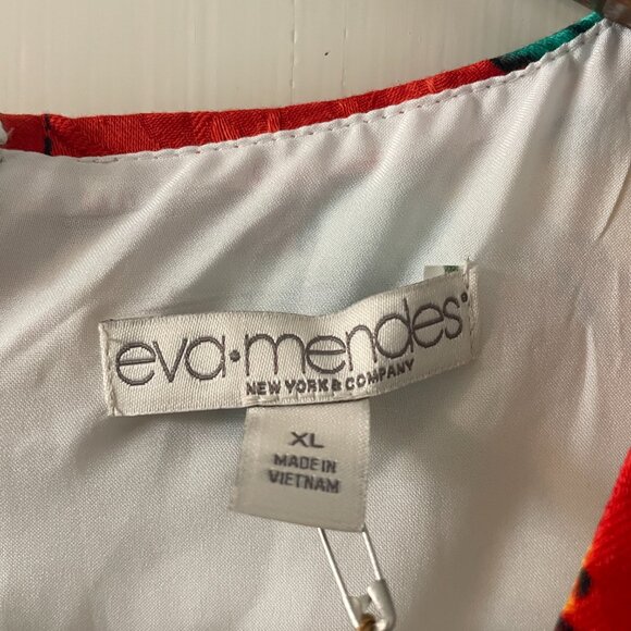 Eva Méndez collection by New York and Company Size XL Fruit patter ruffle hem - Picture 5 of 6